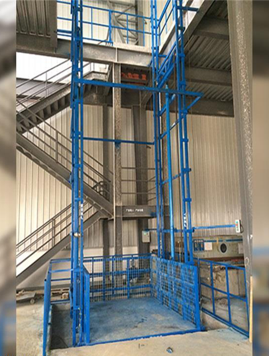 導軌式升降平臺